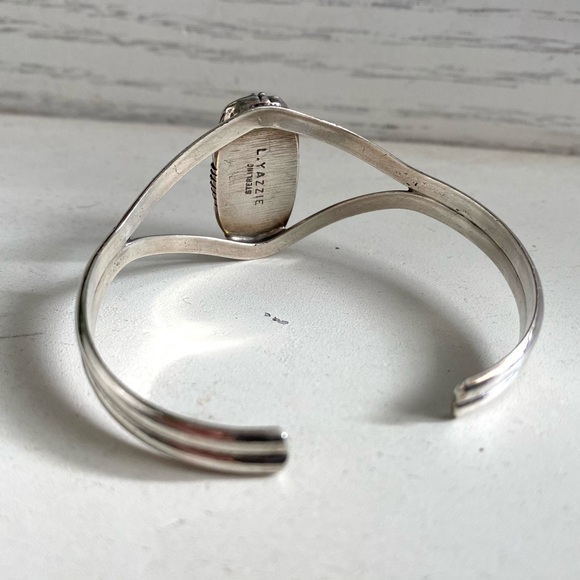 Vintage Navajo Turquoise Cuff Bracelet - Picture 3 of 4